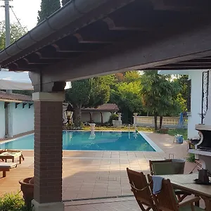  Bed & Breakfast Le Robinie Italia
